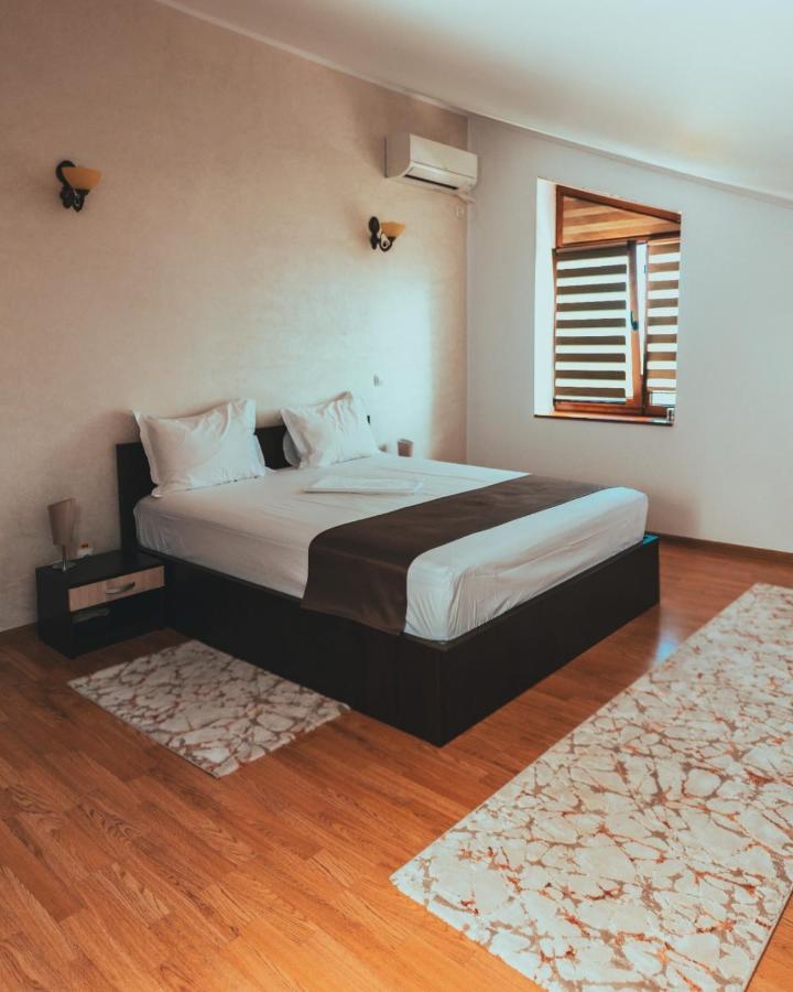 Hotel Delta Est Hotel&restaurant 3*